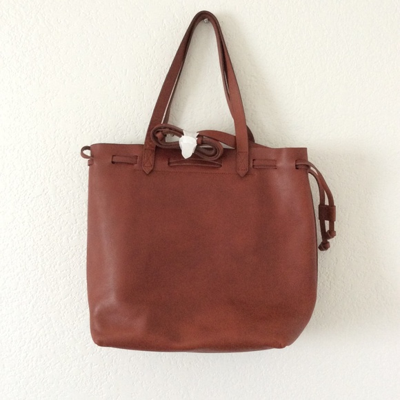 Drawstring Transport Crossbody Leather Handbag - Picture 2 of 7